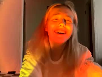 local cam girl holydori image #916375