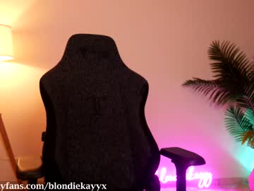 local cam girl blondiekayy image #588429