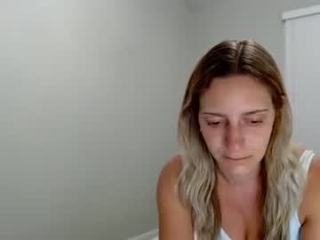 local cam girl petiteblonde99 image #2619017