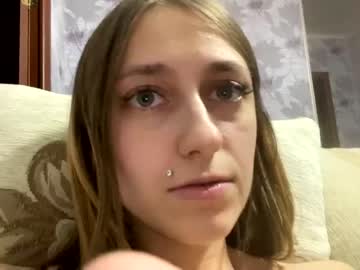 local cam couple viktoria9898 image #2046776