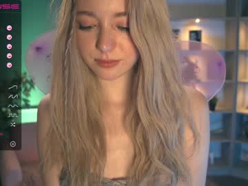 local cam girl effielin image #448140