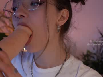 local cam girl _deepthroatgalactica image #1243243