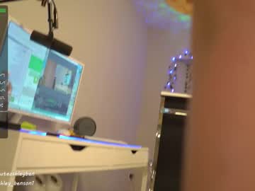 local cam girl ashley_benson1 image #1177456