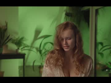 local cam girl chillwithkira image #946785
