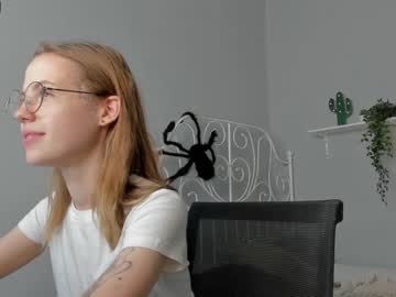 local cam girl asemiluna image #285070