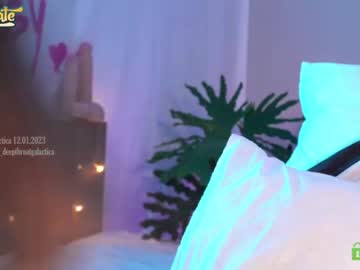 local cam girl _deepthroatgalactica image #2322506
