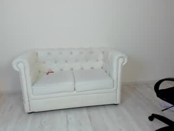 local cam girl oliviabr0wn image #2077240