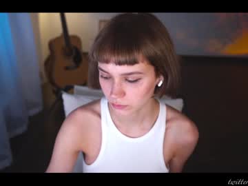 local cam girl luna_ai image #1833705