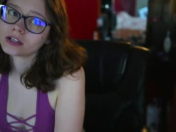 local cam girl elfenemma image #1243337