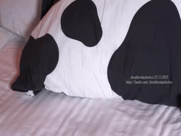 local cam girl _deepthroatgalactica image #2093002