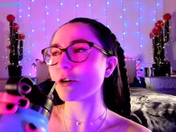 local cam girl littlee33 image #803006