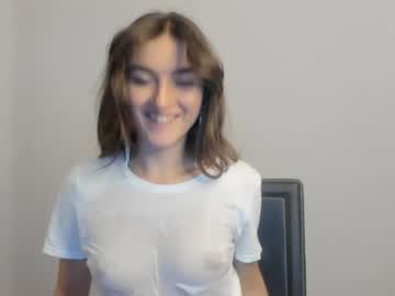 local cam girl omiliver image #237386