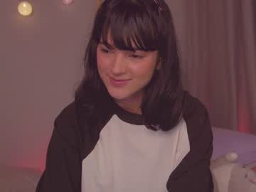 local cam girl kittenmoon_ image #2381784