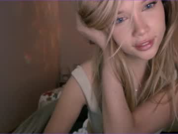 local cam girl bitter_moon image #2138536