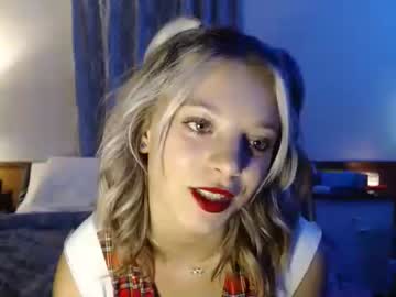local cam girl lily_marieee image #2477788