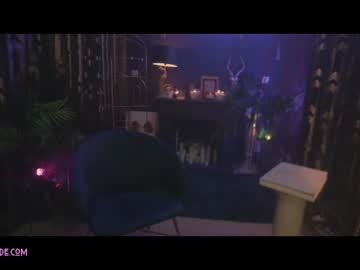 local cam girl lucieoude_ image #1594334