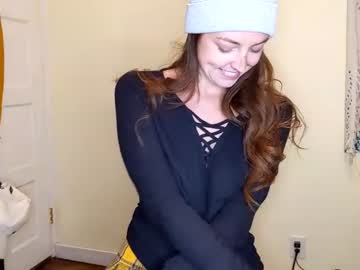 local cam girl _heytheredelilah image #2108157