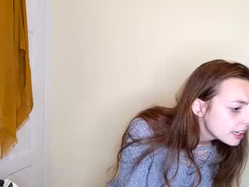 local cam girl _heytheredelilah image #1983520