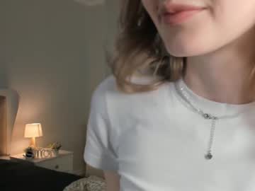 local cam girl tothebottomofonesheart image #2671514