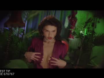 local cam girl lucieoude_ image #2495904