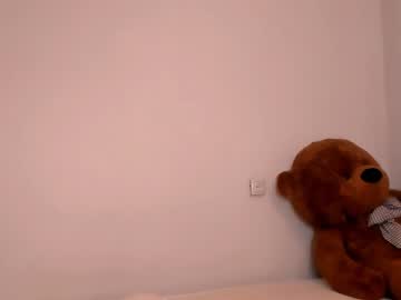 local cam girl _elisfox image #840056