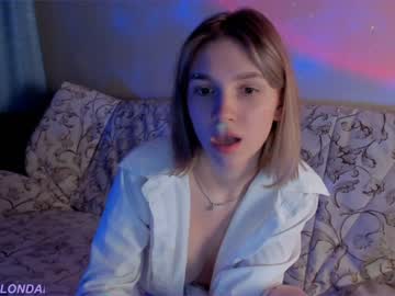 local cam girl melondama image #2083670