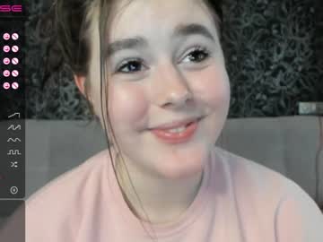 local cam girl emilia_me image #830480