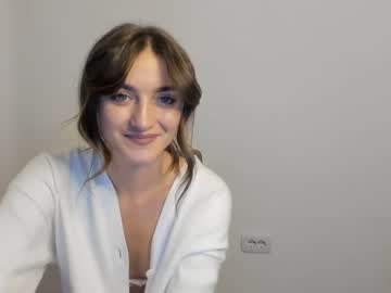 local cam girl omiliver image #233190