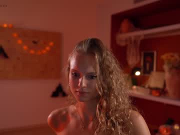 local cam girl chillwithkira image #1970288