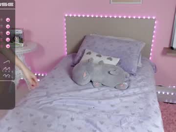 local cam girl little_effy18 image #684065