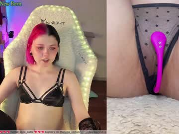 local cam girl _biscuitty image #2466583
