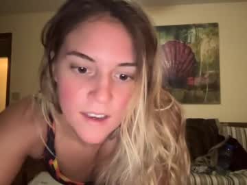 local cam couple snowbunnyass image #2305422