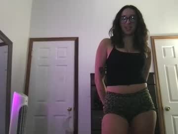 local cam girl heyyitskhloe image #2692861