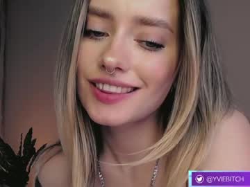 local cam girl _yvie_ image #2512334