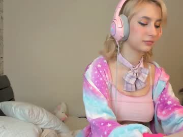 local cam girl _elisfox image #772902