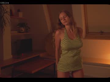 local cam girl chillwithkira image #1176086