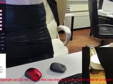 local cam couple milf_viktoria image #2208107