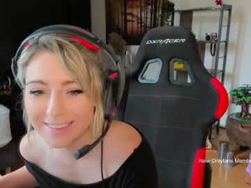 local cam girl kimilee22 image #1434467