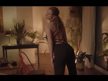 local cam girl chillwithkira image #961075