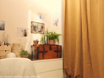local cam girl yulladao image #2097516