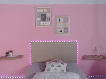 local cam girl little_effy18 image #420001